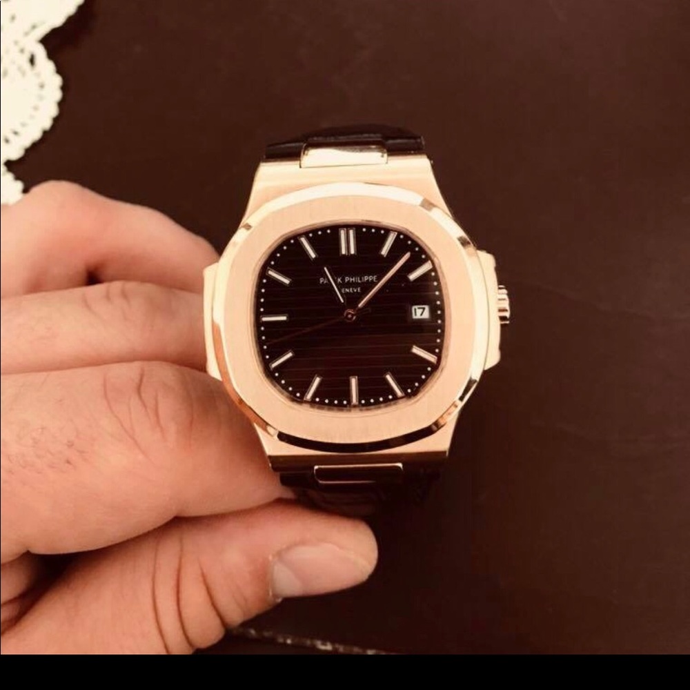 Watch - Picture 2 of 8
